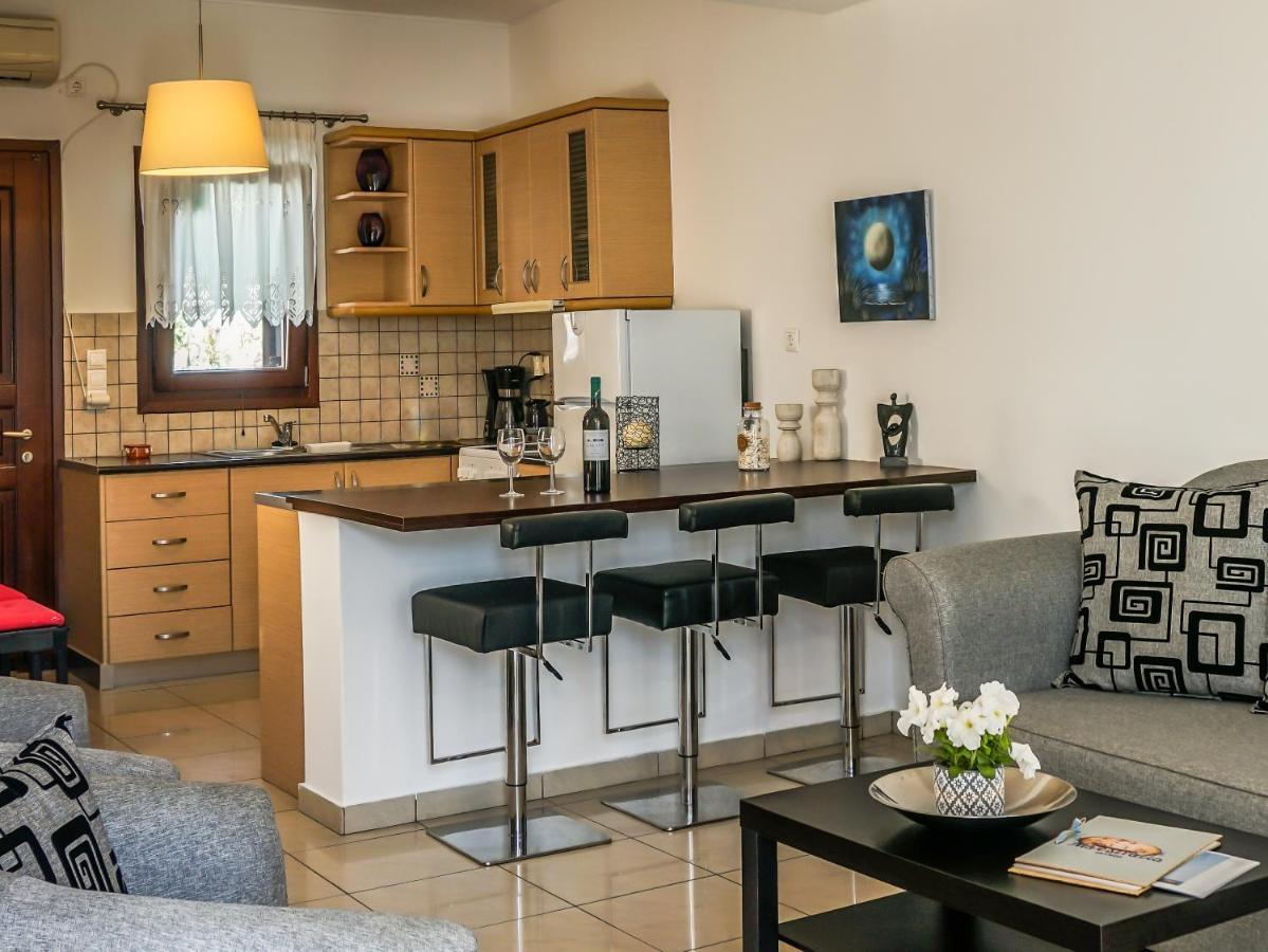 Maestralia Apartman Szkírosz Kültér fotó